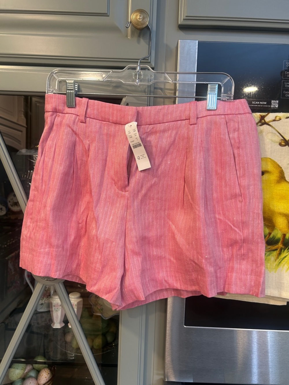 J. Crew Pink Pleated Linen-Blend Shorts